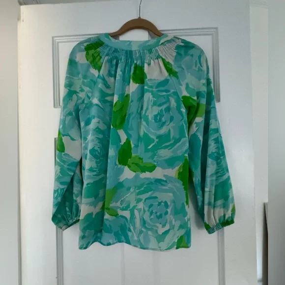 Lilly Pulitzer Elsa Blouse • Size Small - Picture 2 of 3